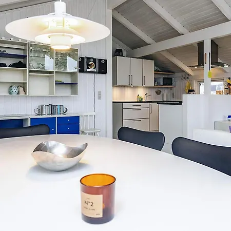 4 Star In Hjorring Feriehus *