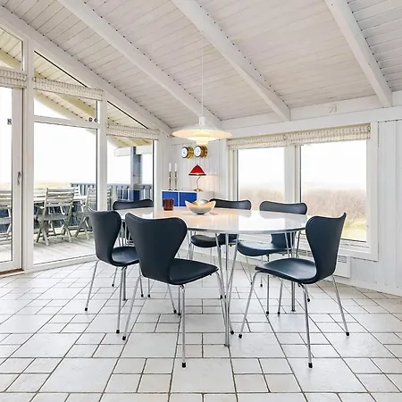 4 Star In Hjorring Feriehus Lønstrup